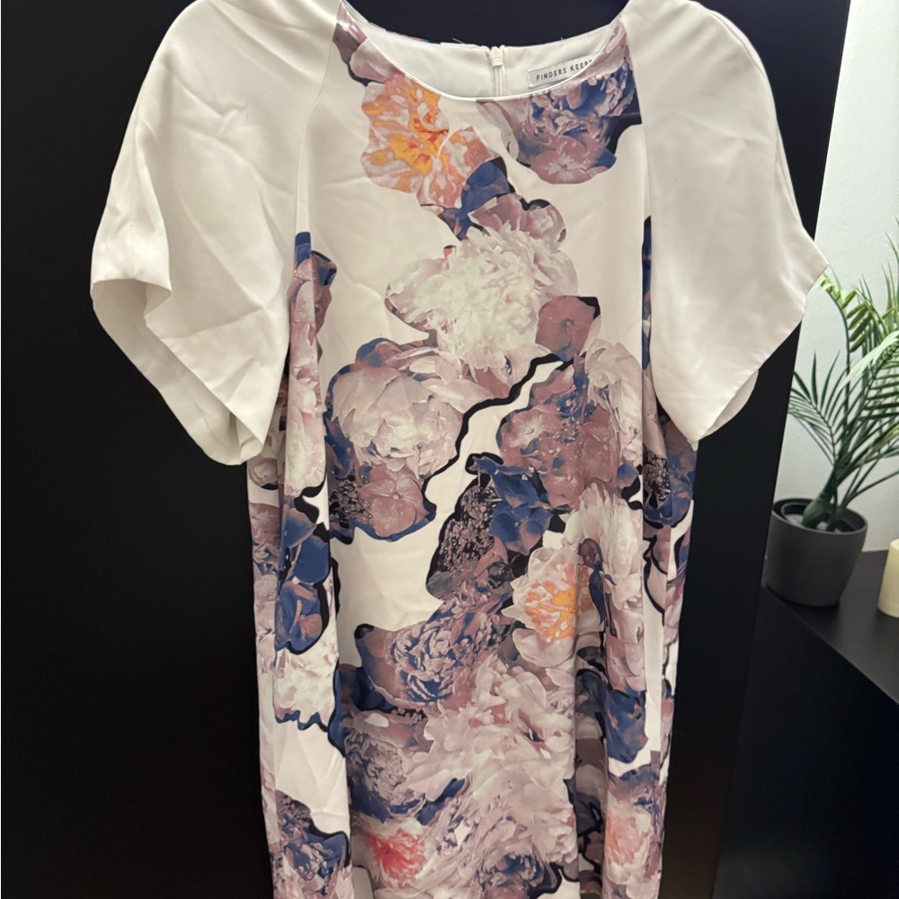 Finders Keepers Cream and Purple Boxy Dress